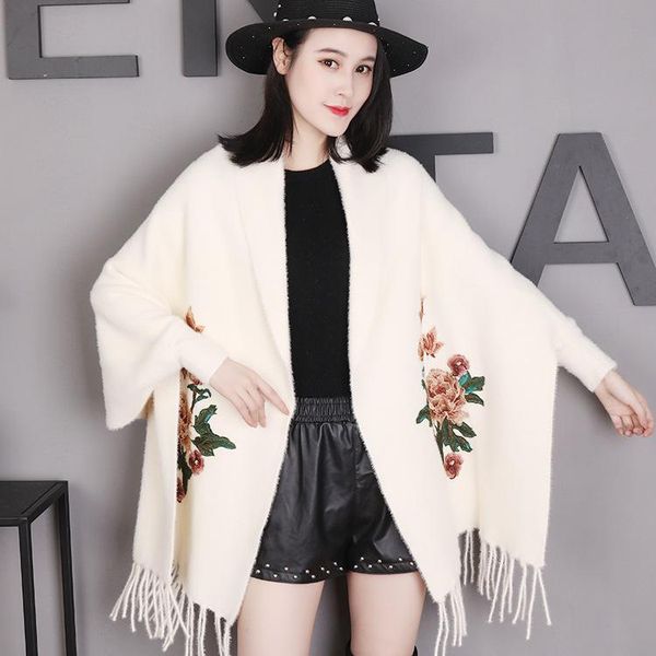 scarves 2021 fashion mink velvet big peony flower scarf thick tassel double-sided long sleeved shawl cloak, Blue;gray
scarves 2021 fashion mink velvet big peony flower scarf thick tassel double-sided long sleeved shawl cloak, Blue;gray