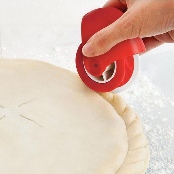 1pc spaghenoodle maker lattice roller docker dough cutter tool kitchen helper diy cutting tools kichen accessories baking & pastry
1pc spaghenoodle maker lattice roller docker dough cutter tool kitchen helper diy cutting tools kichen accessories baking & pastry