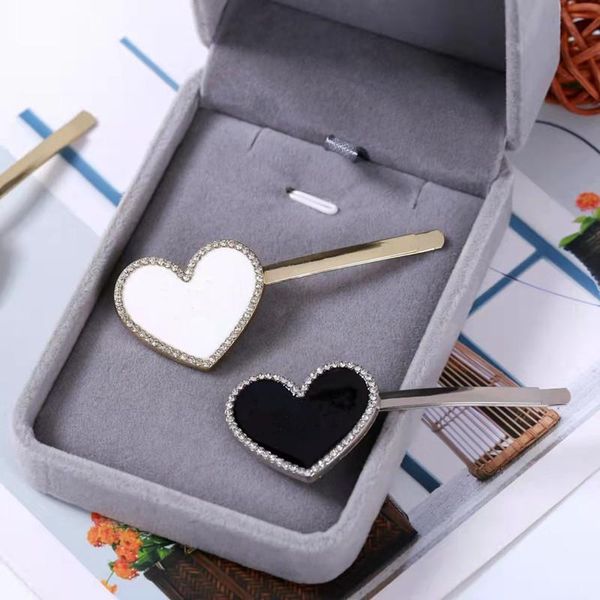 luxury women hair clips cute heart 3colors option hair jewelry for girls friend fashion 2021 metal barrettes left one, Golden;silver
luxury women hair clips cute heart 3colors option hair jewelry for girls friend fashion 2021 metal barrettes left one, Golden;silver