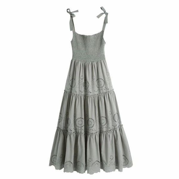 summer women hollow embroidery tiered ruffle suspender midi dress female sleeveless clothes casual lady slim vestido d7625 210430, Black;gray
summer women hollow embroidery tiered ruffle suspender midi dress female sleeveless clothes casual lady slim vestido d7625 210430, Black;gray