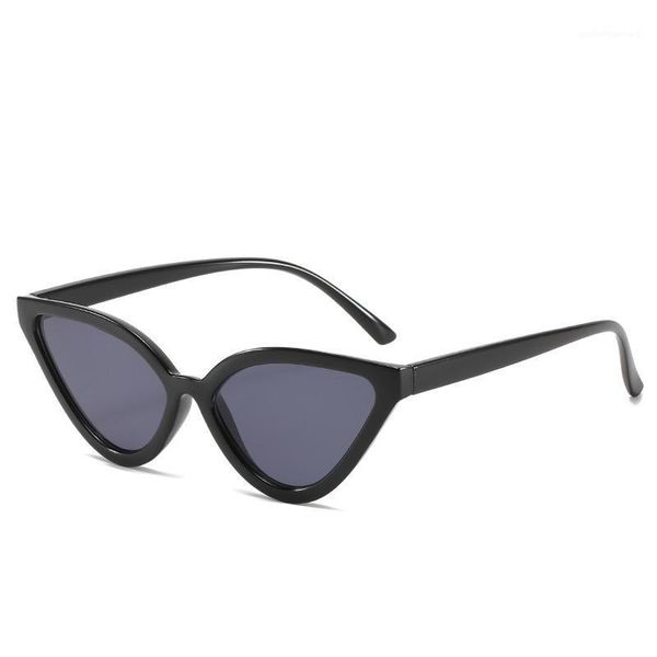 fashion cat eye triangle vintage small frame sunglasses trendy ladies brand designer 2021 green glasses, White;black
fashion cat eye triangle vintage small frame sunglasses trendy ladies brand designer 2021 green glasses, White;black