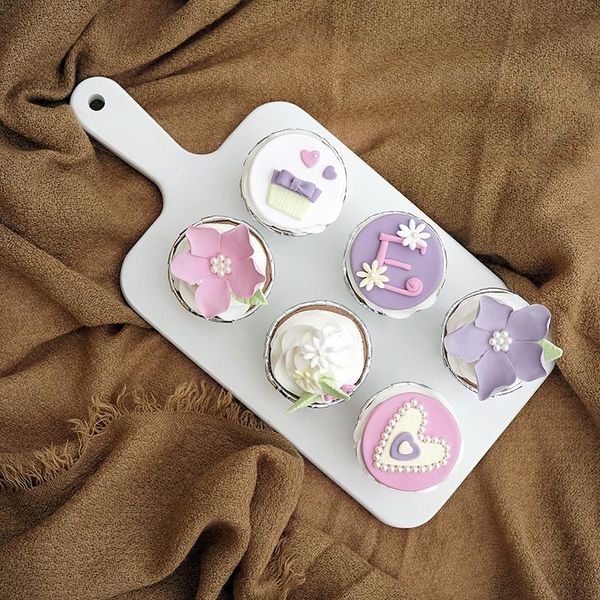 other bakeware colored cake plate afternoon tea dessert tray macaroon chopping board stand in modle
other bakeware colored cake plate afternoon tea dessert tray macaroon chopping board stand in modle