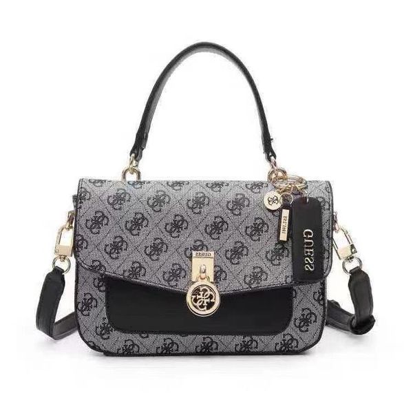 versatile printed fashion gs2021 new women's single shoulder diagonal span cover small square bag
versatile printed fashion gs2021 new women's single shoulder diagonal span cover small square bag