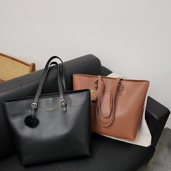 texture portable bucket women's 2021 new fashion ins one shoulder tote bag
texture portable bucket women's 2021 new fashion ins one shoulder tote bag