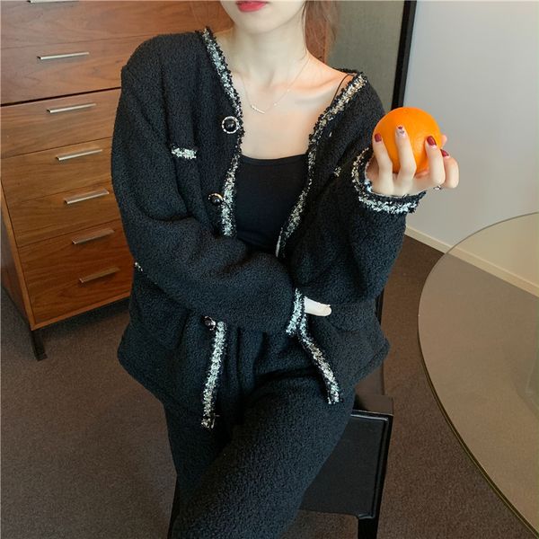 women's sleepwear elegant autumn winter home clothes temperament pajamas for women velvet thicken sleepwear pyjamas outer wear pijamas, Black;red
women's sleepwear elegant autumn winter home clothes temperament pajamas for women velvet thicken sleepwear pyjamas outer wear pijamas, Black;red