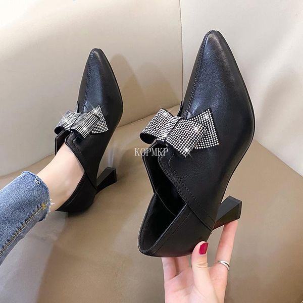 boots woman autumn winter fashion thin high heels ankle pointed toe zapatos de mujer crystal bowknot botines 2022, Black
boots woman autumn winter fashion thin high heels ankle pointed toe zapatos de mujer crystal bowknot botines 2022, Black