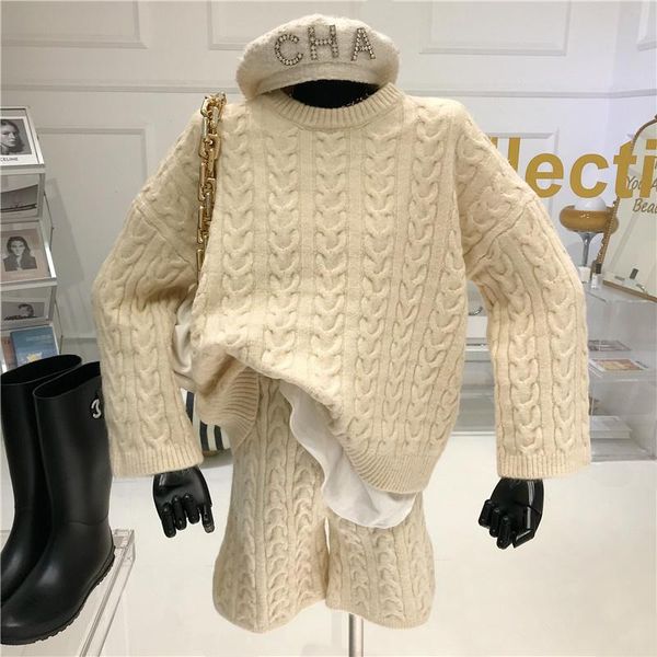 women's tracksuits 2021 autumn winter knitted two piece set women loose lazy round neck thick pullover twist sweater and shorts suits, Gray
women's tracksuits 2021 autumn winter knitted two piece set women loose lazy round neck thick pullover twist sweater and shorts suits, Gray