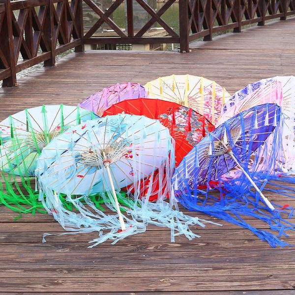 umbrellas bamboo oiled paper umbrella women tassels yarn ribbon hanfu woman parasol retro performing japanese chinese style
umbrellas bamboo oiled paper umbrella women tassels yarn ribbon hanfu woman parasol retro performing japanese chinese style