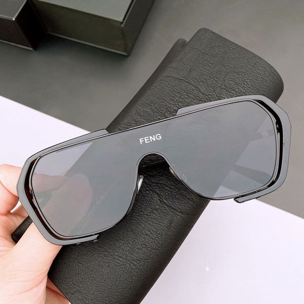 ins hip hop big frame personality men's show thin women's round face korean trendy sunglasses super cool protection
ins hip hop big frame personality men's show thin women's round face korean trendy sunglasses super cool protection