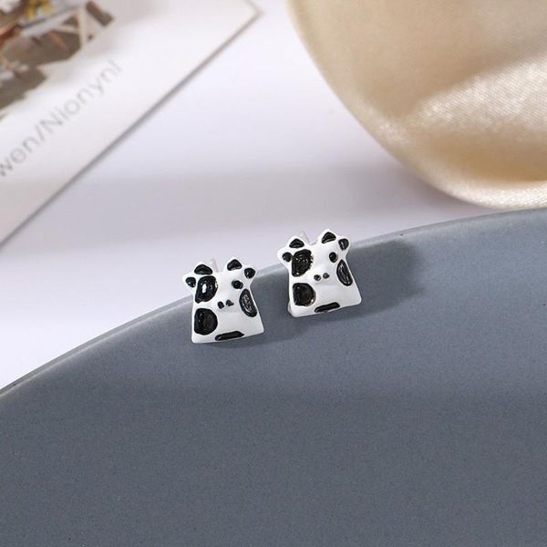 hoop & huggie south korea's animal earring ms fashion simple small earrings jewelry gift cows, Golden;silver
hoop & huggie south korea's animal earring ms fashion simple small earrings jewelry gift cows, Golden;silver