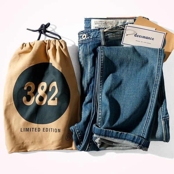 men's jeans 2021 summer light blue thin tooling denim fashion retro straight loose labor pants wash old elastic casual
men's jeans 2021 summer light blue thin tooling denim fashion retro straight loose labor pants wash old elastic casual