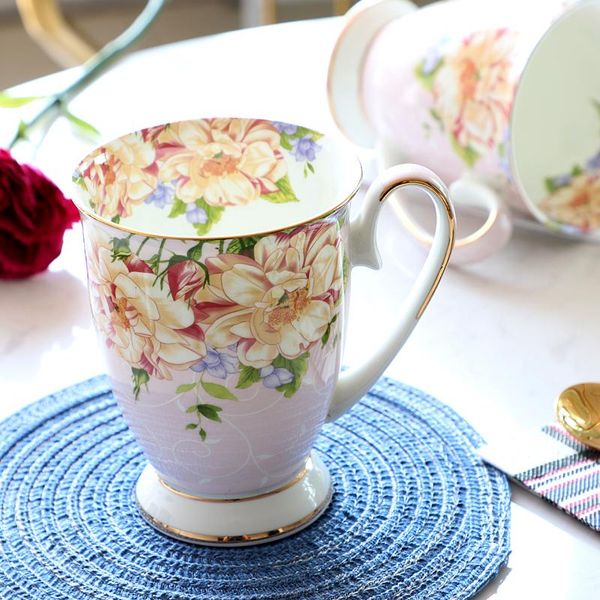 mugs large-capacity ceramic water cup nordic luxury mug with lid bone china milk coffee home decoration tea props handicraft gift
mugs large-capacity ceramic water cup nordic luxury mug with lid bone china milk coffee home decoration tea props handicraft gift