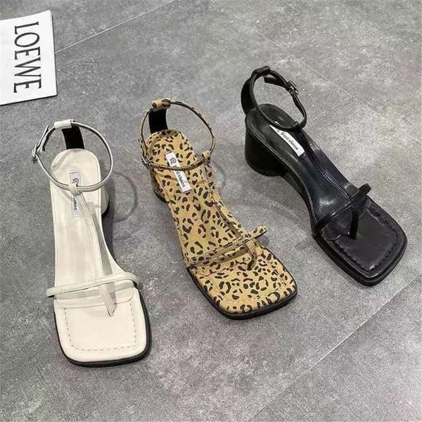 sandals 2021 fashion design high heel women suqare toe flip flop cross strap slippers dress shoes ladies, Black
sandals 2021 fashion design high heel women suqare toe flip flop cross strap slippers dress shoes ladies, Black