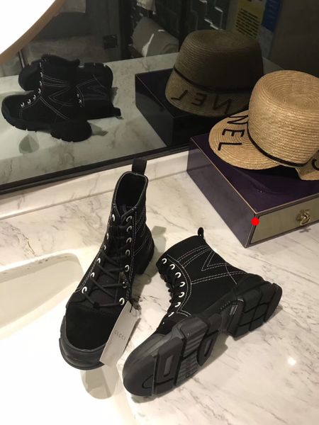 2022 the new boots winter women ankle black leather autumn warm fur motorcycle non-slip waterproof female platform shoes snow boot -l613
2022 the new boots winter women ankle black leather autumn warm fur motorcycle non-slip waterproof female platform shoes snow boot -l613