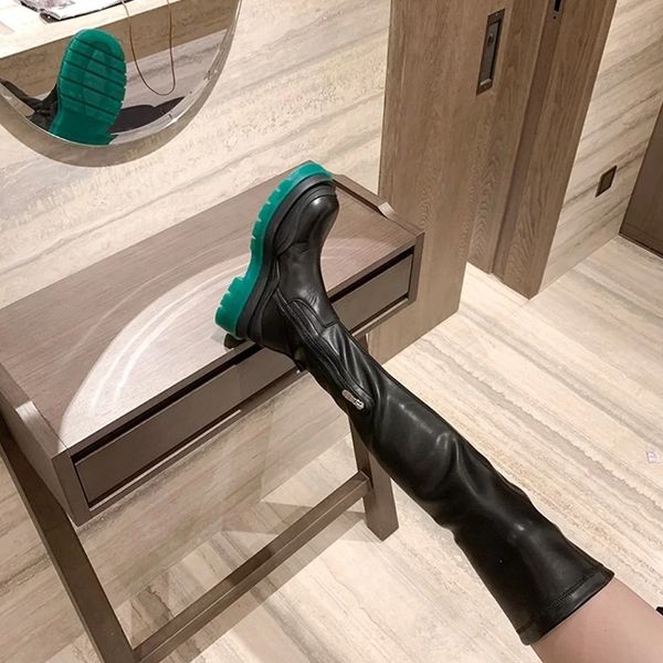 2021 autumn and winter v family women's thick soled high round head side zipper long boots do not fall off tube, Black
2021 autumn and winter v family women's thick soled high round head side zipper long boots do not fall off tube, Black