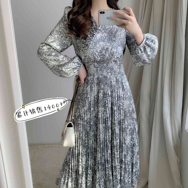 pleated elegant vintage casual korean japanese trendy long sleeve summer dresses women 210427, Black;gray
pleated elegant vintage casual korean japanese trendy long sleeve summer dresses women 210427, Black;gray