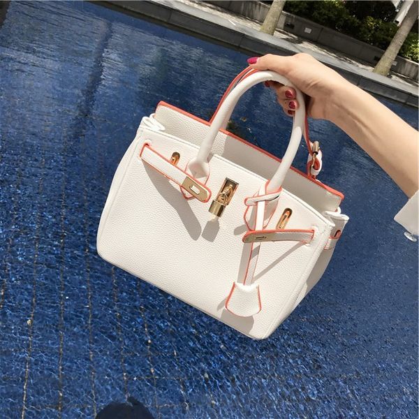 2020 lock new simple pure white contrast kelly hand-held women's one shoulder slant span bag
2020 lock new simple pure white contrast kelly hand-held women's one shoulder slant span bag