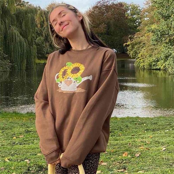 floral embroidery oversize kawaii brown sweatshirt women harajuku o-neck long sleeved sudaderas pullover winter clothes 210510, Black
floral embroidery oversize kawaii brown sweatshirt women harajuku o-neck long sleeved sudaderas pullover winter clothes 210510, Black
