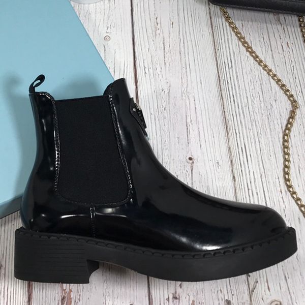 brushed leather chelsea ankle boots for womens winter waterproof with metal triangle sequined black size 35-40
brushed leather chelsea ankle boots for womens winter waterproof with metal triangle sequined black size 35-40