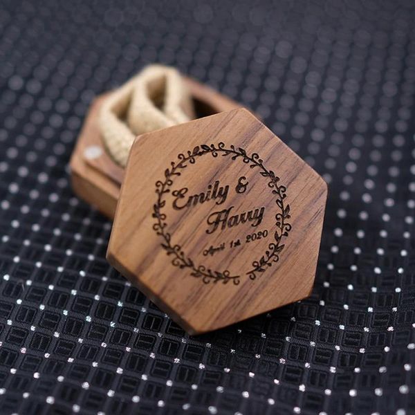 jewelry pouches, bags portable ring case handmade case fine texture wood aesthetic hexagon box elegant decorative, Pink;blue
jewelry pouches, bags portable ring case handmade case fine texture wood aesthetic hexagon box elegant decorative, Pink;blue