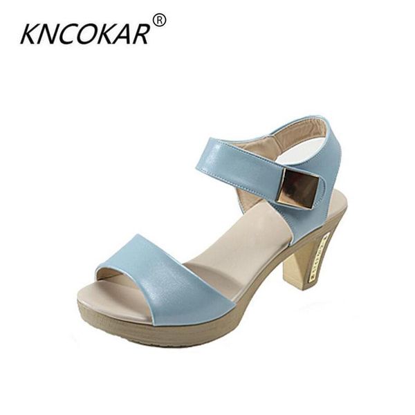 in summer, the south korean version of style is simple students' size and sandals, Black
in summer, the south korean version of style is simple students' size and sandals, Black