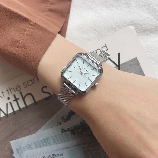 wristwatches fashion women silver watches square design vintage ladies ulzzang brand casual female quartz watch with mesh strap, Slivery;brown
wristwatches fashion women silver watches square design vintage ladies ulzzang brand casual female quartz watch with mesh strap, Slivery;brown