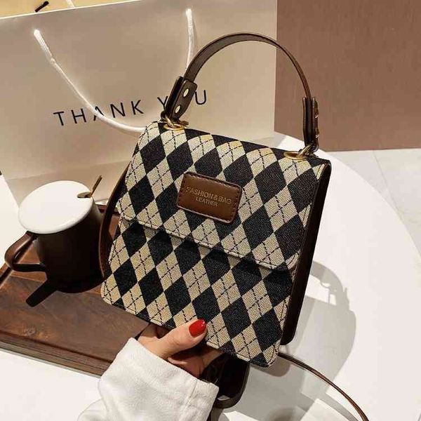 bags handbags wallets french minority women's 2021 autumn and winter fashion versatile messenger thousand bird lattice single shoulder, Black;red
bags handbags wallets french minority women's 2021 autumn and winter fashion versatile messenger thousand bird lattice single shoulder, Black;red