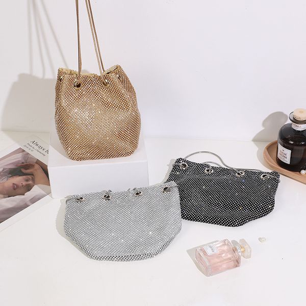 fashion evening bag handbag personality women's dinner can be carried across the diamond bucket
fashion evening bag handbag personality women's dinner can be carried across the diamond bucket