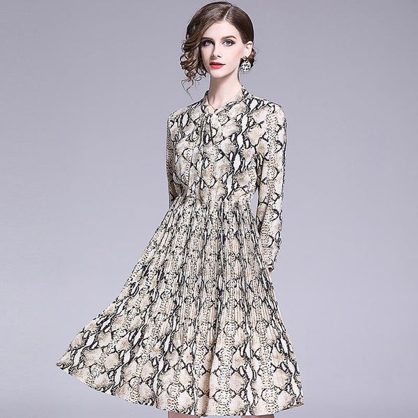 casual dresses vintage elegant chiffon dress women spring long sleeve midi 2021 ladies party korean vestidos 99216, Black;gray
casual dresses vintage elegant chiffon dress women spring long sleeve midi 2021 ladies party korean vestidos 99216, Black;gray