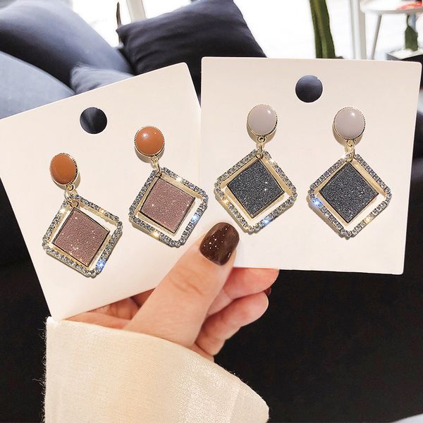Studs Earrings Korean S925 Silver Needle Square Geometric Diamond Super Simple for Women, Golden;silver
Studs Earrings Korean S925 Silver Needle Square Geometric Diamond Super Simple for Women, Golden;silver