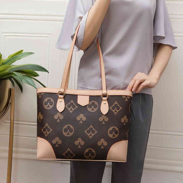 handbag tote bag women's 2022 fashion large capacity one shoulder pattern shopping, Black;red
handbag tote bag women's 2022 fashion large capacity one shoulder pattern shopping, Black;red