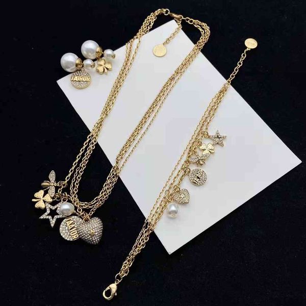 luxury designer fashion necklace d family multi-layer chain set clover pearl bee star female bracelet cd medieval, Red;brown
luxury designer fashion necklace d family multi-layer chain set clover pearl bee star female bracelet cd medieval, Red;brown