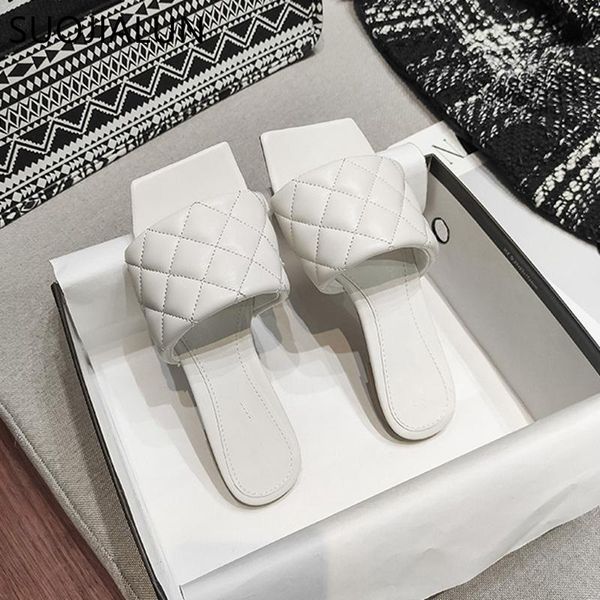 slippers 2021 square toe flat heel women embroidery diamond slides shoes summer outdoor beach sandal, Black
slippers 2021 square toe flat heel women embroidery diamond slides shoes summer outdoor beach sandal, Black