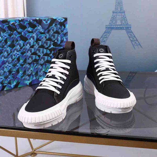 dress shoes men's and women's casual shoes outdoor luxury designer canvas sneakers fashion thick-soled soft breathable, Black
dress shoes men's and women's casual shoes outdoor luxury designer canvas sneakers fashion thick-soled soft breathable, Black