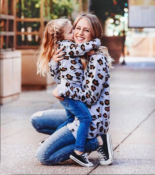 women's sweaters family matching clothes mother daughter leopard long sleeve sweatshirt hoodies, White;black
women's sweaters family matching clothes mother daughter leopard long sleeve sweatshirt hoodies, White;black