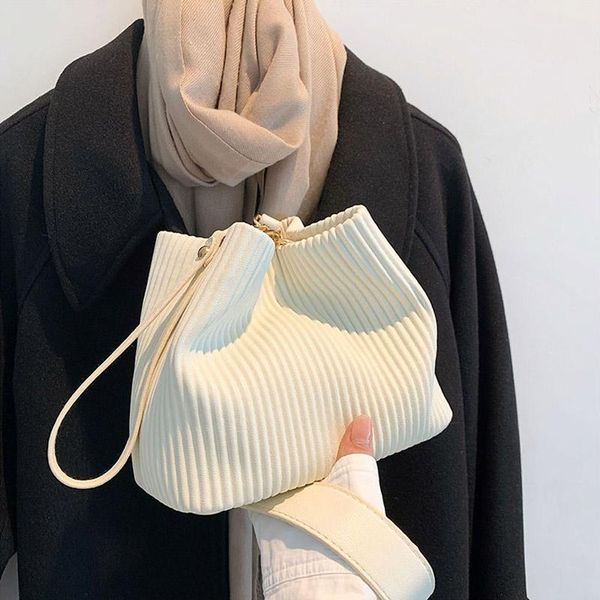 evening bags casual all-match crossbody bag simple solid color single shoulder women quality leather handbag fashion design bucket
evening bags casual all-match crossbody bag simple solid color single shoulder women quality leather handbag fashion design bucket