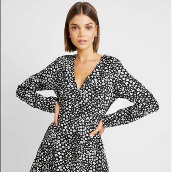 party neck floral printed long sleeve pleated casual women spring new womens dresses v, White;black
party neck floral printed long sleeve pleated casual women spring new womens dresses v, White;black