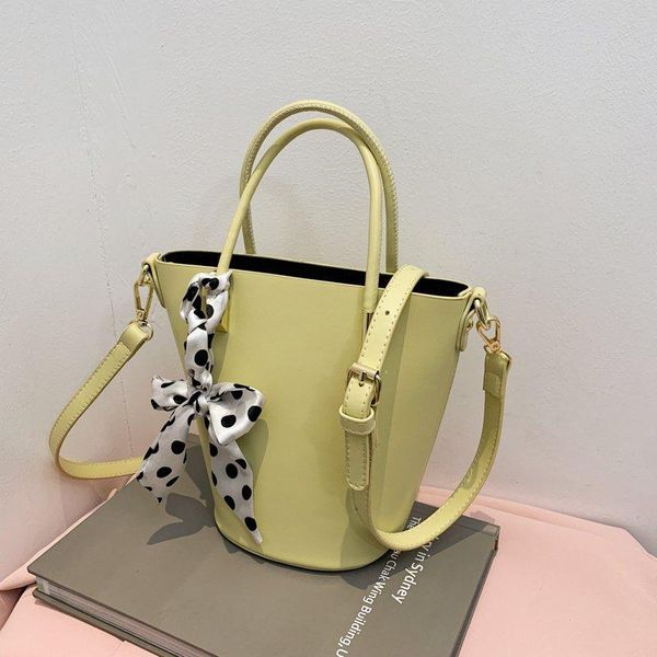 evening bags fashionable soft waterproof leather handbag shoulder for women 2021 casual concise travel bag sac a main
evening bags fashionable soft waterproof leather handbag shoulder for women 2021 casual concise travel bag sac a main