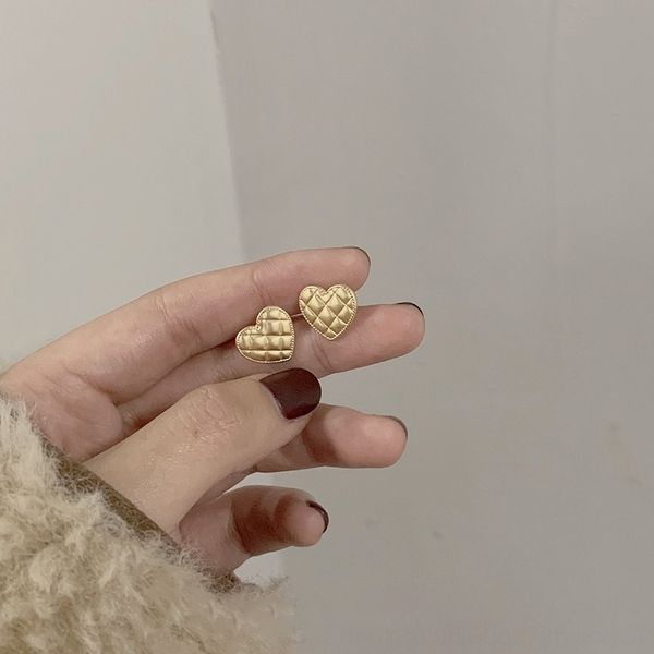 QDI 2021925 accessories and earringspure silver needle women's fashion korean simple advanced sense stud temperament earrings acc, Golden;silver
QDI 2021925 accessories and earringspure silver needle women's fashion korean simple advanced sense stud temperament earrings acc, Golden;silver
