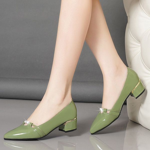 dress shoes rimocy shiny low-heel shoes, thin-tipped green shoes low to fit for women, loafers sz38, Black
dress shoes rimocy shiny low-heel shoes, thin-tipped green shoes low to fit for women, loafers sz38, Black