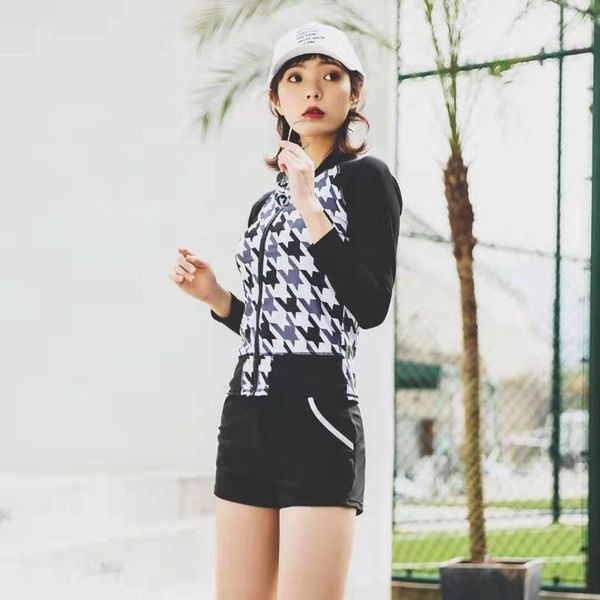 one-piece suits slim girls swimwear swimsuit women three pieces for teens long sleeve coat vest with shorts
one-piece suits slim girls swimwear swimsuit women three pieces for teens long sleeve coat vest with shorts