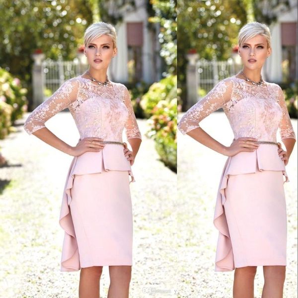 2021 short blush pink mother of the bride dresses jewel neck lace appliques illusion peplum wedding guest dress plus size prom evening gowns, Black;red
2021 short blush pink mother of the bride dresses jewel neck lace appliques illusion peplum wedding guest dress plus size prom evening gowns, Black;red