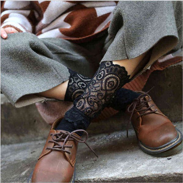 new women's socks, peacock pattern, lace, socks, korean version, pile socks, cotton bottoming boots, hollow princess socks y1119, Black;white
new women's socks, peacock pattern, lace, socks, korean version, pile socks, cotton bottoming boots, hollow princess socks y1119, Black;white