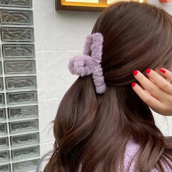 hair clips & barrettes 2021 autumn and winter multi-color plush korean simple cute girl catch clip all-match headdress female tide furry hai, Golden;silver
hair clips & barrettes 2021 autumn and winter multi-color plush korean simple cute girl catch clip all-match headdress female tide furry hai, Golden;silver