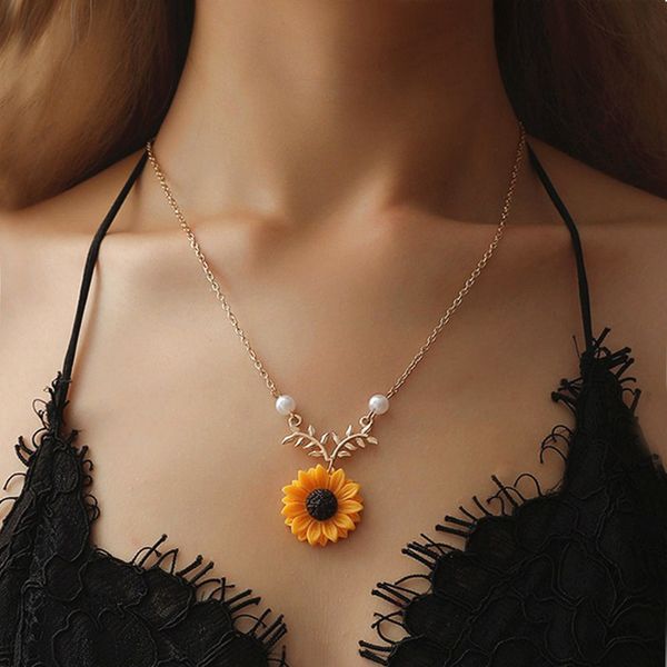 pearl new creative sunflower pendant necklaces vintage fashion daily jewelry temperament cute sweater necklaces for women, Silver
pearl new creative sunflower pendant necklaces vintage fashion daily jewelry temperament cute sweater necklaces for women, Silver