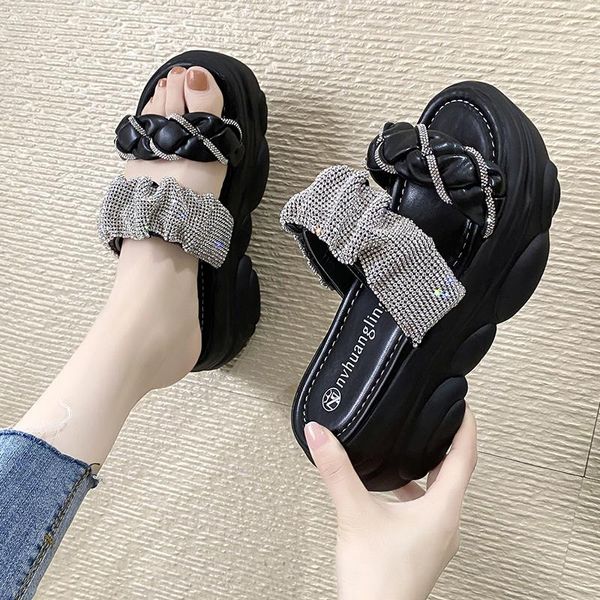 slippers casual shoes slipers women platform heeled mules glitter slides shale female beach luxury soft 2021 flat high jelly, Black
slippers casual shoes slipers women platform heeled mules glitter slides shale female beach luxury soft 2021 flat high jelly, Black