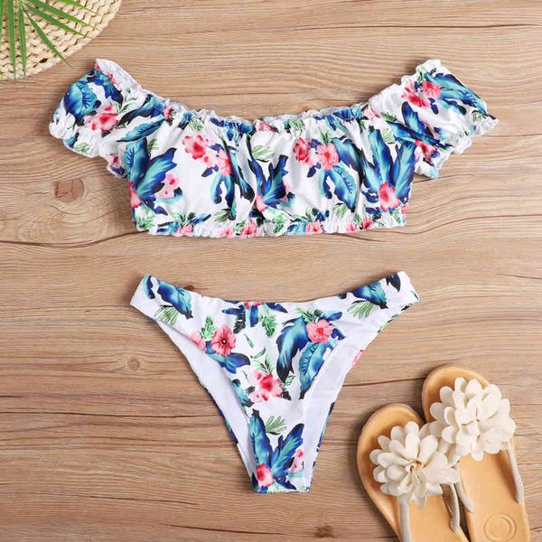 Sexy Ruffle Bikinis Women Brazilian Swimsuit Cherry Swimwear Female Summer Beachwear Printed Bandeau Bathing Suit, White;black
Sexy Ruffle Bikinis Women Brazilian Swimsuit Cherry Swimwear Female Summer Beachwear Printed Bandeau Bathing Suit, White;black