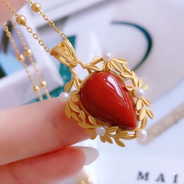 other natural south red agate silver inlaid drop-shaped chinese style retro charm light luxury charming pendant pearl necklace
other natural south red agate silver inlaid drop-shaped chinese style retro charm light luxury charming pendant pearl necklace