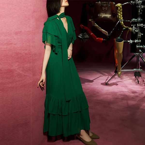 party dresses 2021 summer fashion designer dress women green v-neck ruffles patchwork elegant belt full, White;black
party dresses 2021 summer fashion designer dress women green v-neck ruffles patchwork elegant belt full, White;black