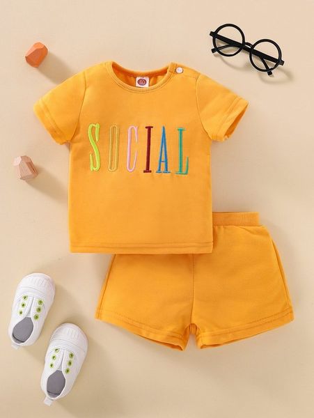 baby letter embroidery tee & shorts she, White 
baby letter embroidery tee & shorts she, White